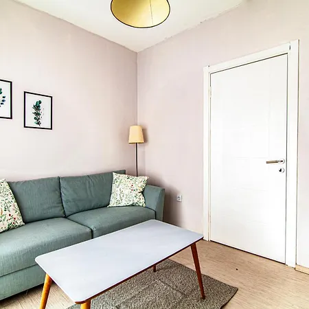 1br Apt, 3 Min To Mecidiyekoy Center